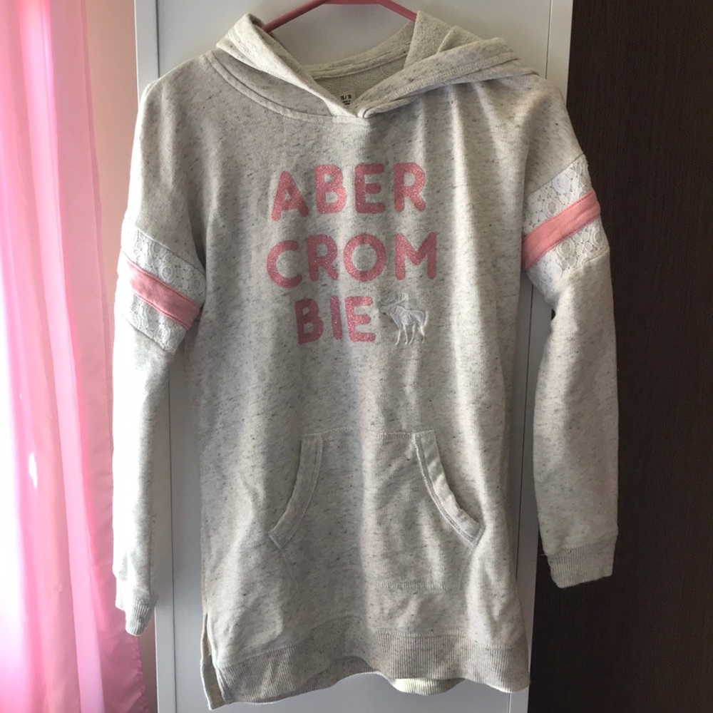 a hoodie from abercrombie kids :)